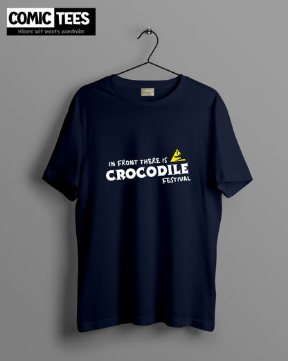Infront there is a Crocodile festival Oversize T-Shirt